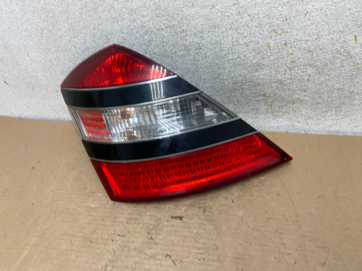 2007 - 2009 Mercedes-Benz S-Class Tail Light Left Driver LH Side AE7341 LK1