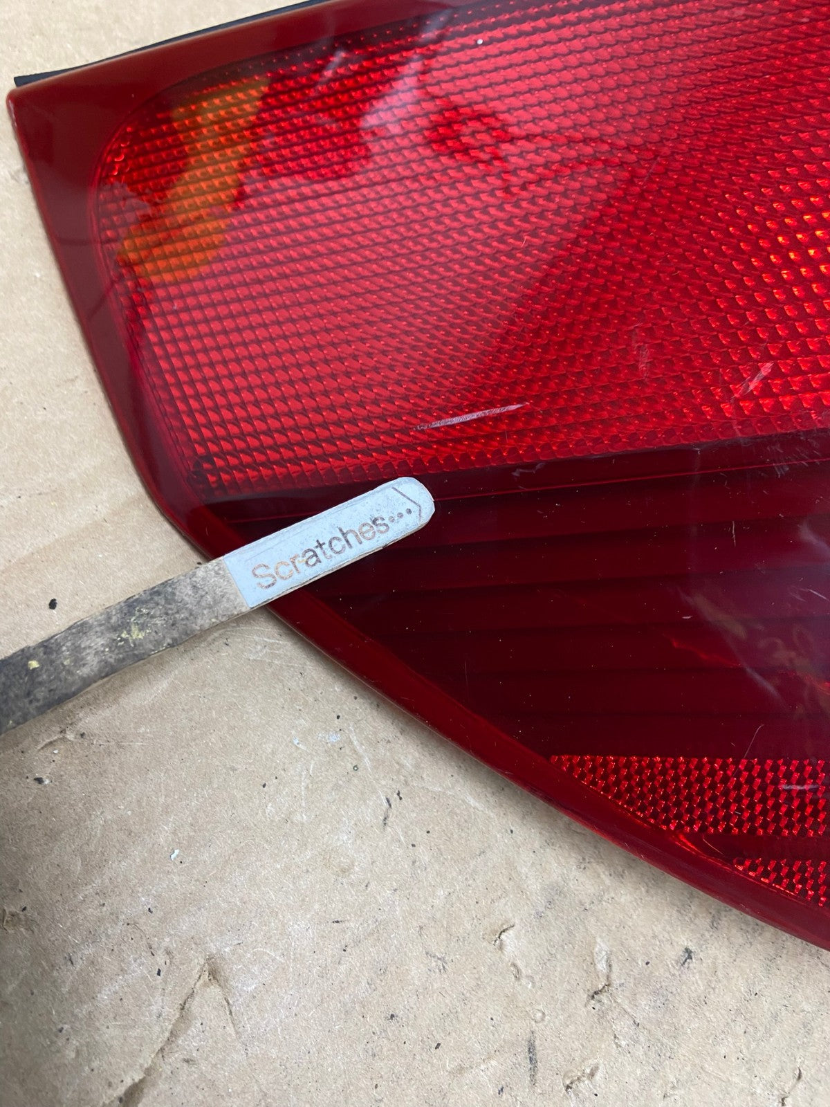 2004 to 2005 Toyota Sienna Left Driver LH Side Tail Light AG1061 LK3