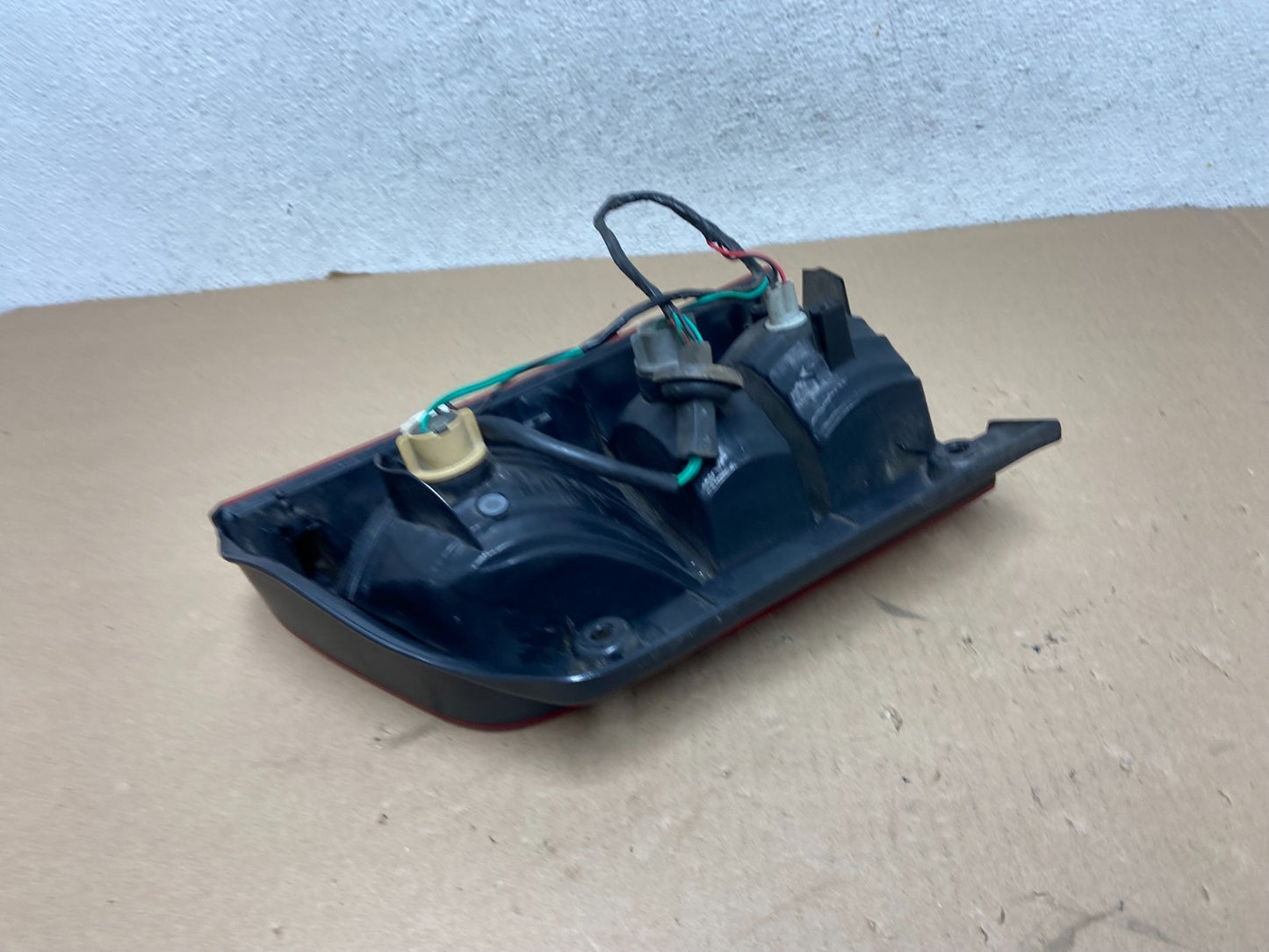 2005 to 2012 Nissan Pathfinder Tail light Left Driver Lh Side AG3421 PS5