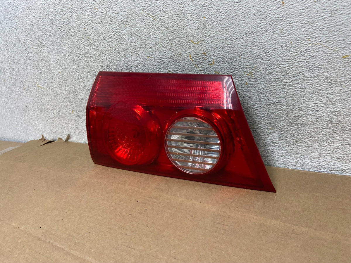 2006 - 2010 Toyota Sienna Left Driver Lh Side Inner Tail Light AH3086 DW2