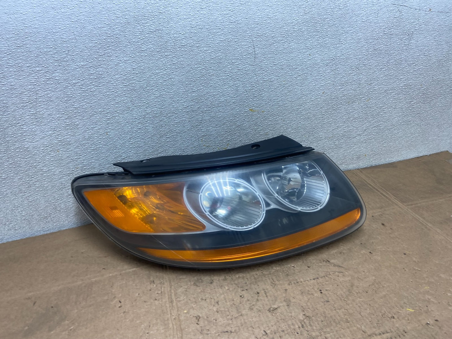2007 2008 2009 Hyundai Santa Fe Right Passenger Halogen Headlight TYC Y6873 DW0