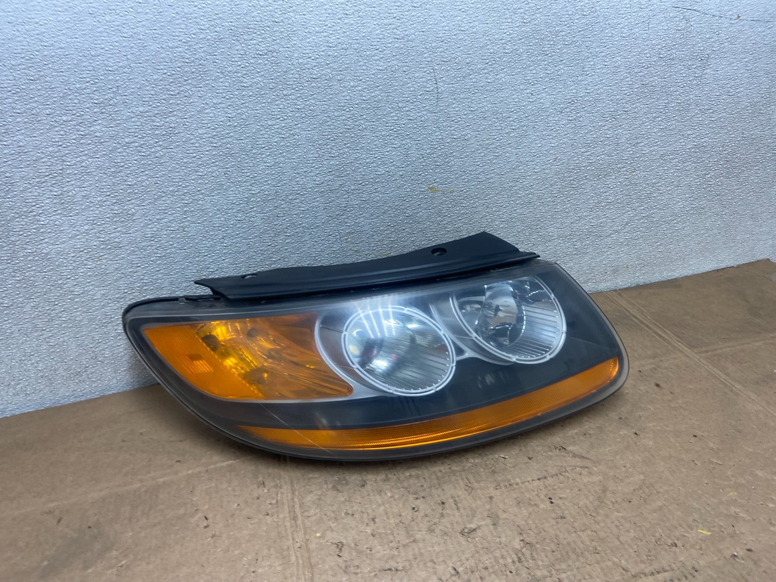 2007 2008 2009 Hyundai Santa Fe Right Passenger Halogen Headlight TYC Y6873 DW0