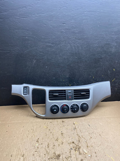 2005 to 2010 Honda Odyssey Radio Climate Control Dash Trim Bezel T8518 DG0