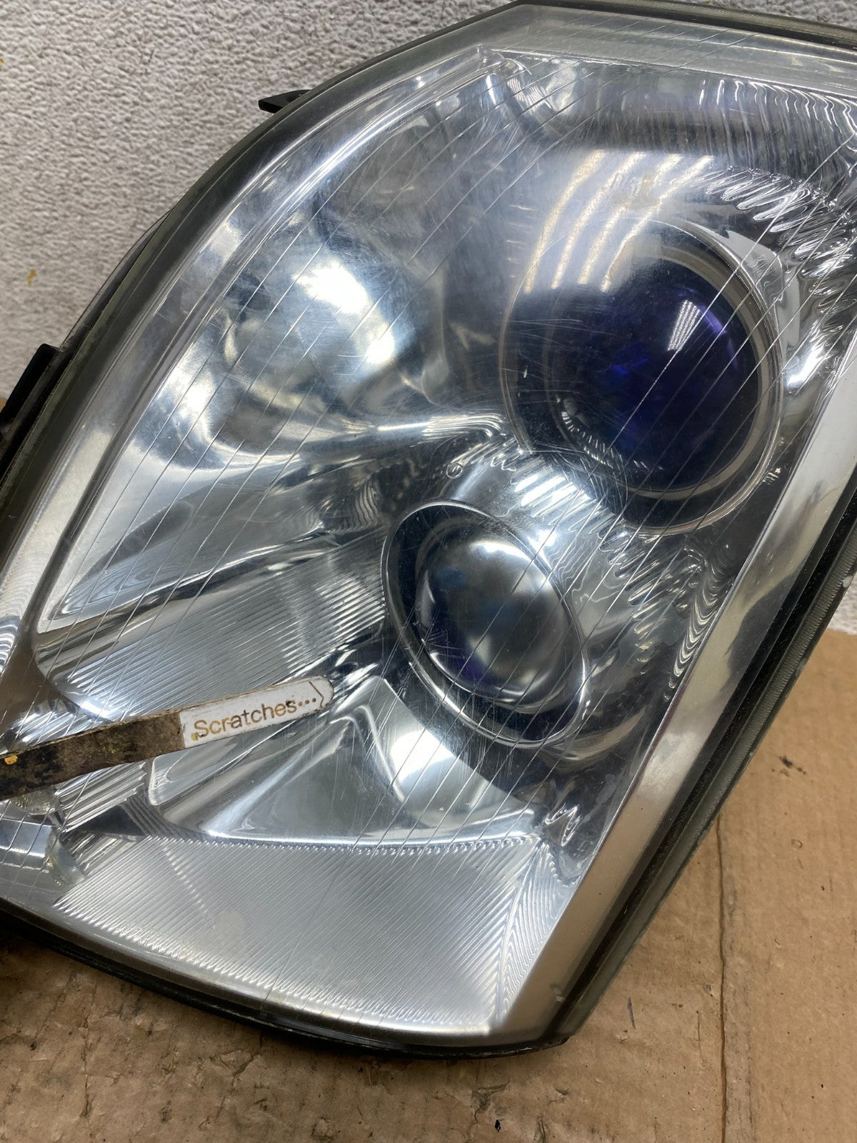 2005 to 2011 Cadillac STS Left Driver LH Side Xenon Headlight AI5613 DW3