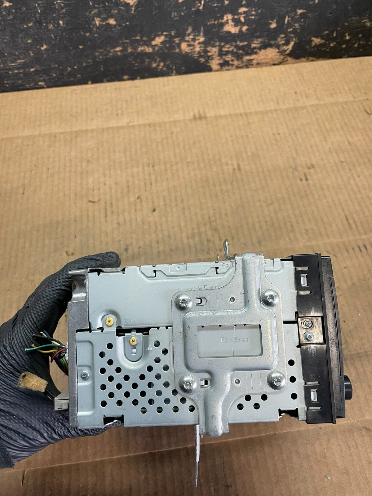2011 to 2012 Nissan Rogue AM FM Radio CD Player Screen Receiver AA9245 DG4