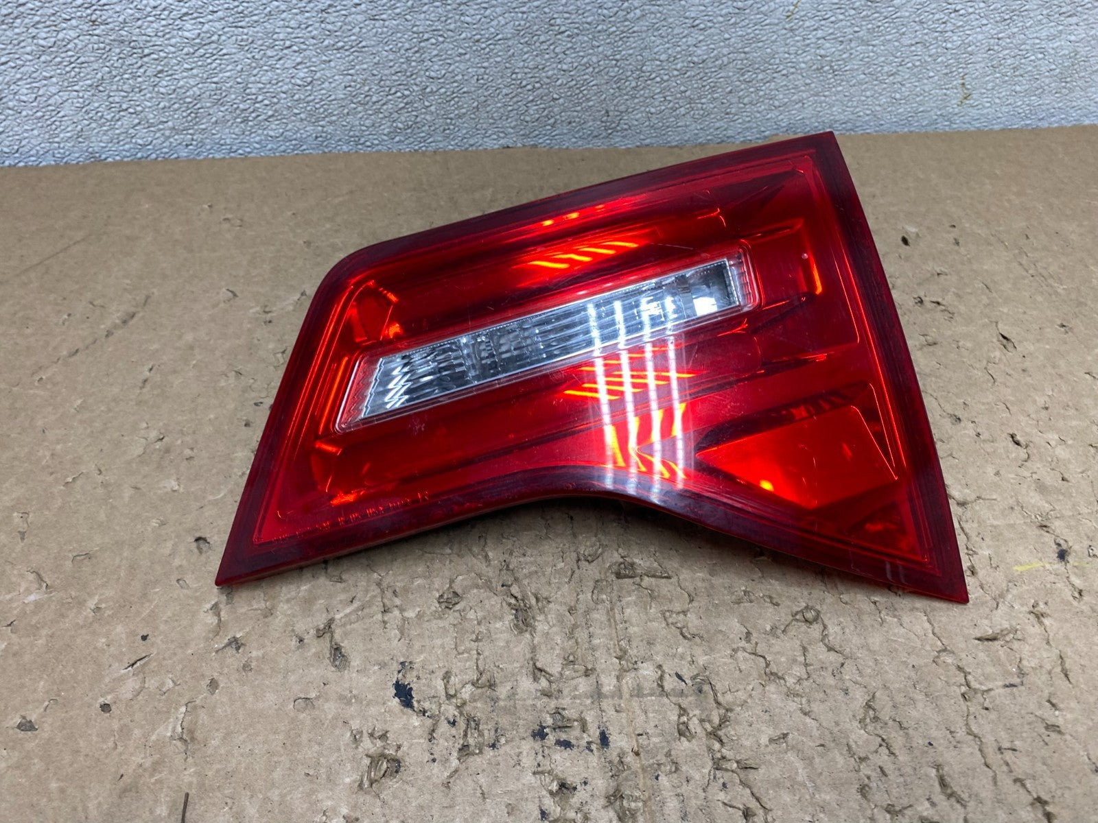 2007 2008 2009 Acura Mdx Right Passenger Rh Side Inner Tail Light V0920 DW0
