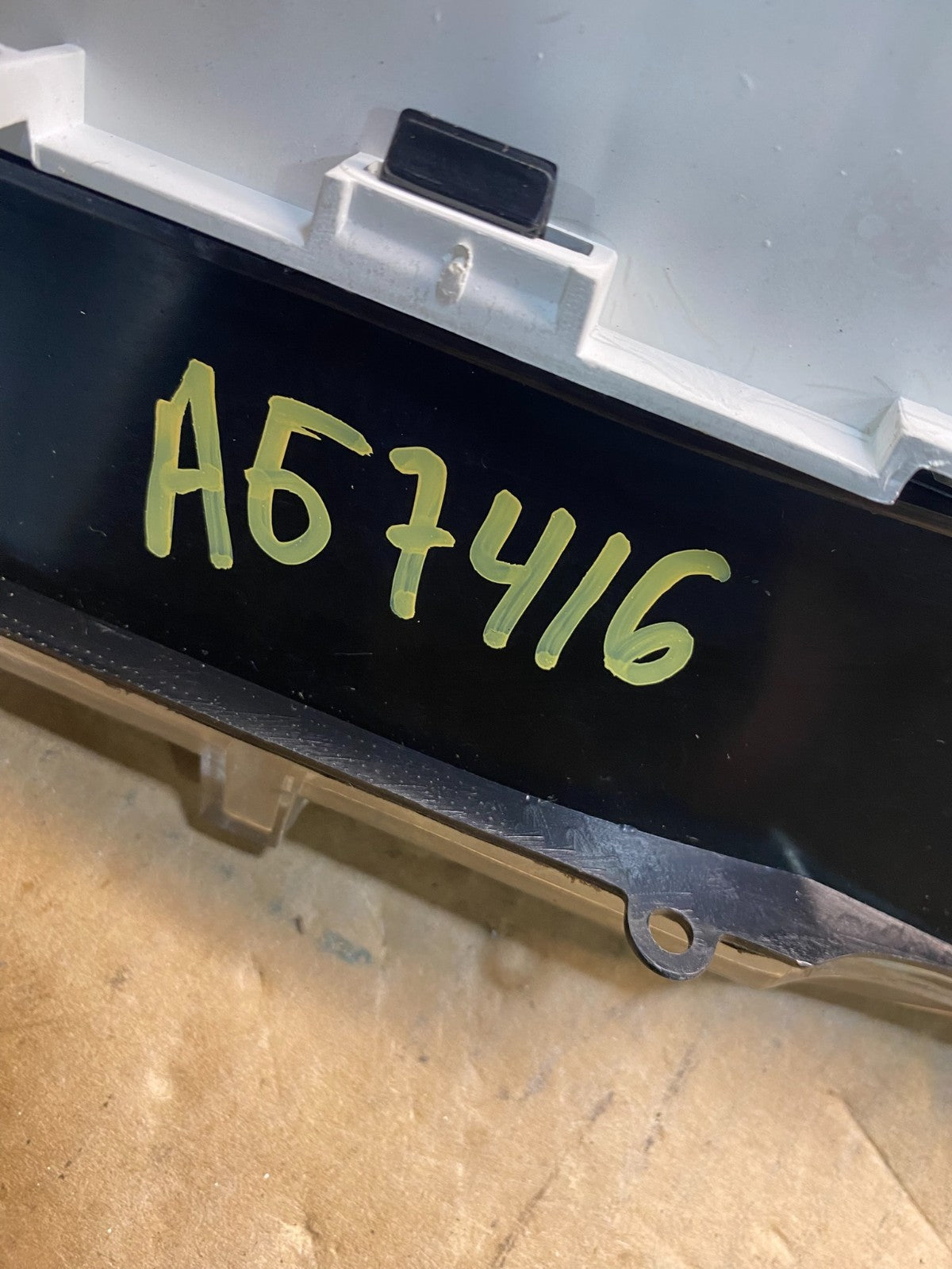 1999 to 2000 Ford E150 E250 E350 VAN Gauge Speedometer Cluster AG7416 DG6