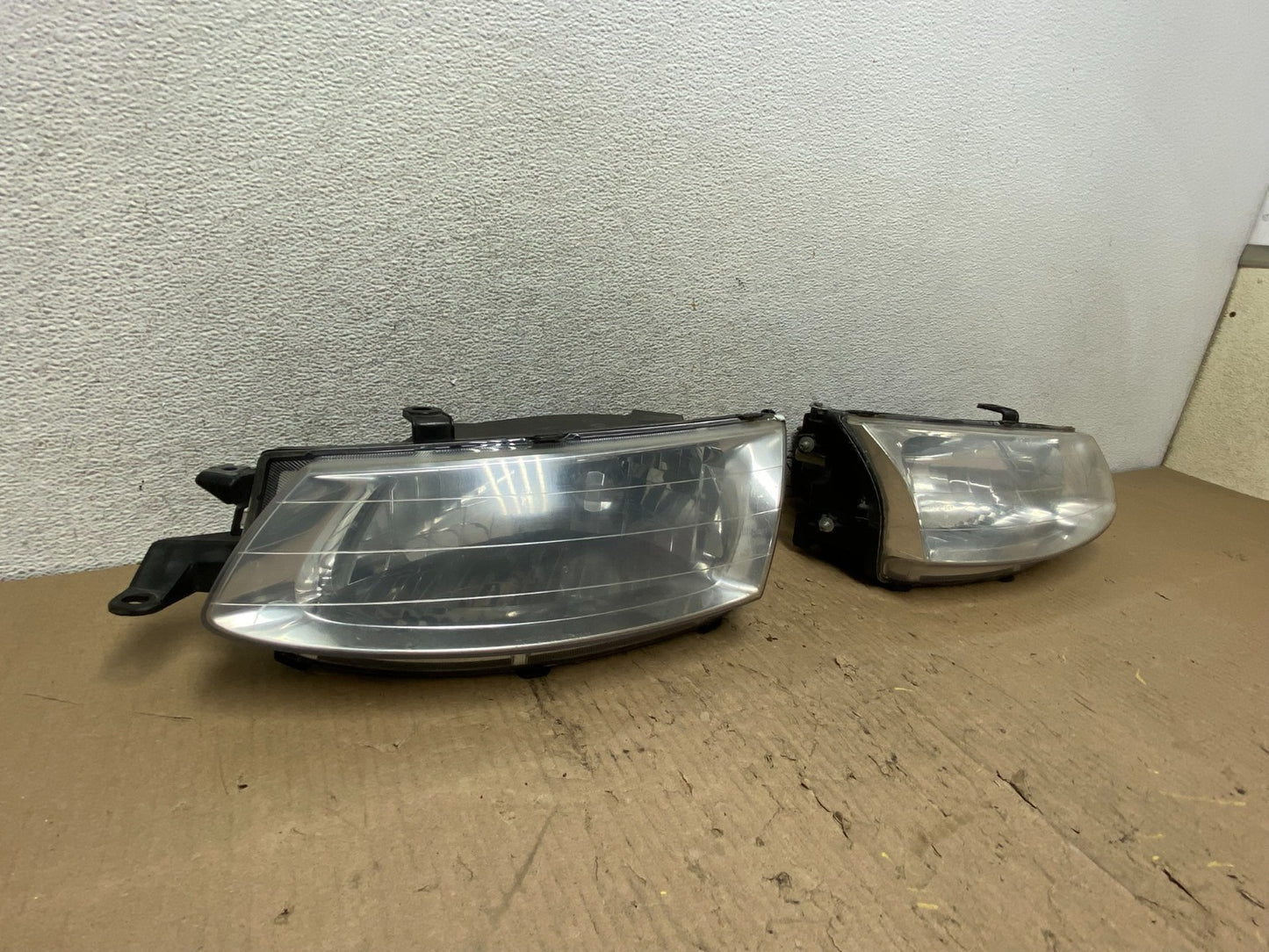 1999-2001 Toyota Solara Left+Right Halogen Headlights AG8078 DW1