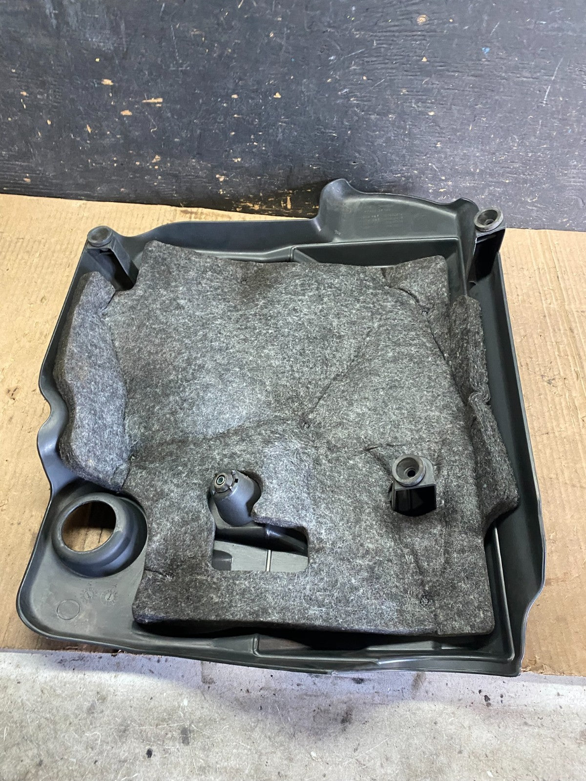 2010 to 2012 Chevrolet Equinox V6 VVT Plastic Engine Cover Shield q0430 DG7