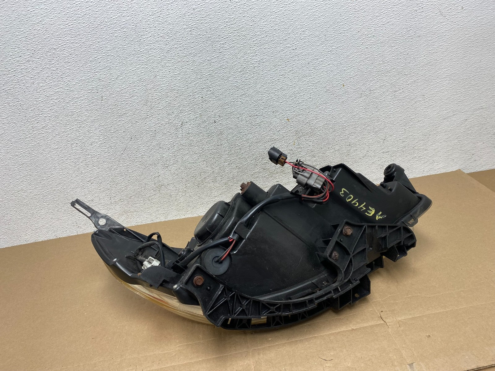 2009-2013 Subaru Forester Left Driver LH Halogen Headlight AE4903 DW8