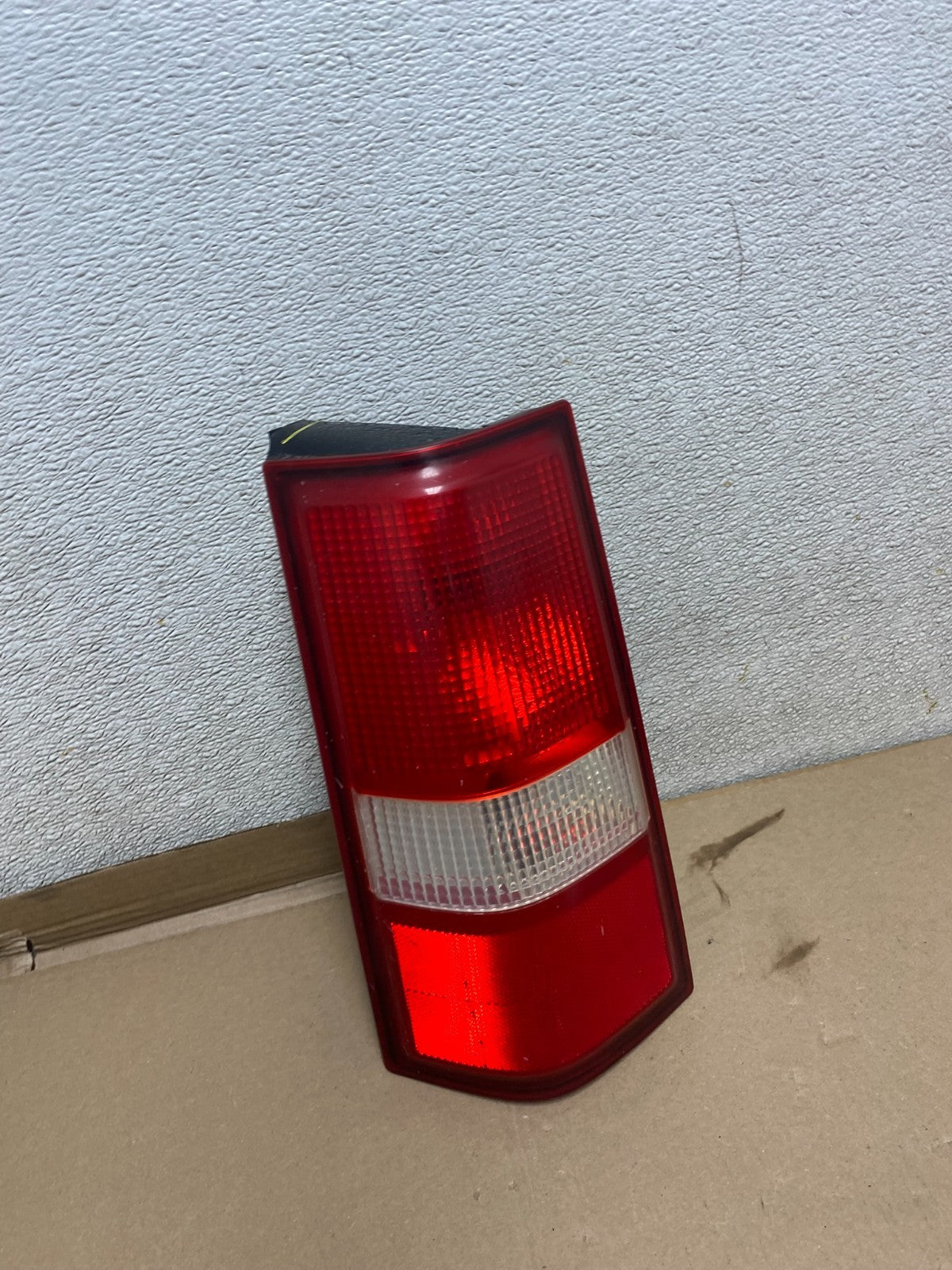 2003 to 2017 Chevrolet Express 1500 Left Driver Side Tail Light Oem U0905 DW2