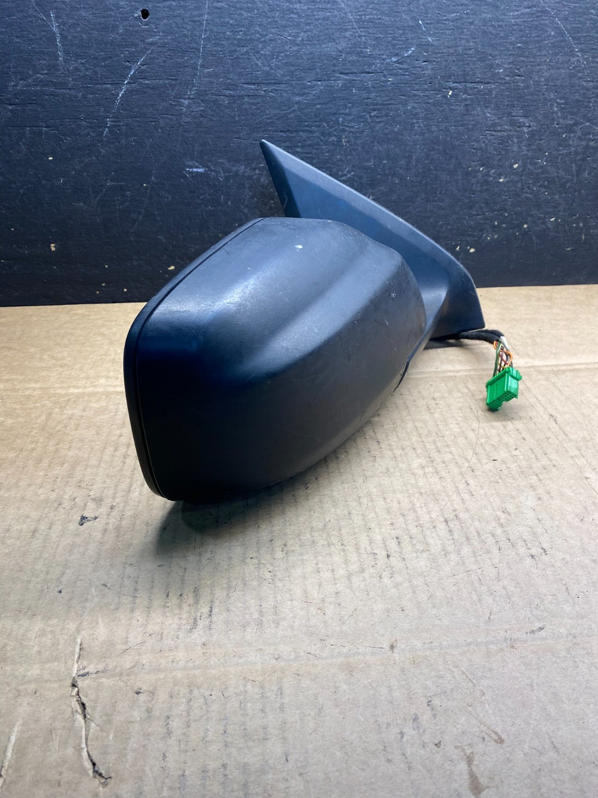 2003 to 2006 Volvo XC90 Right Passenger Side View Door Mirror OEM AB3991 MS1