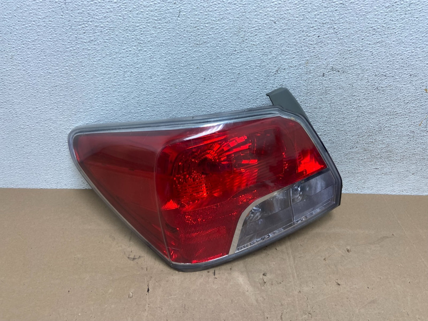 2012-2016 Subaru Impreza Sedan Left Driver Side Tail Light AE6017 DW0