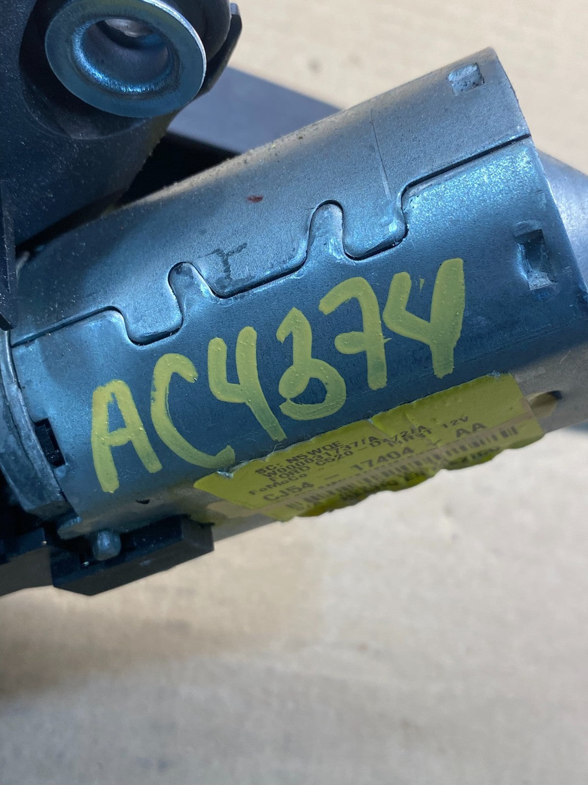 2013 to 2019 Ford Escape Rear Windshield Wiper Motor OEM ac4374 DG7