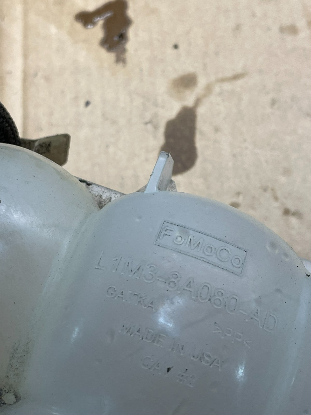 2020-2023 Ford Explorer Radiator Coolant Recovery Bootle Tank  W7082  DG6