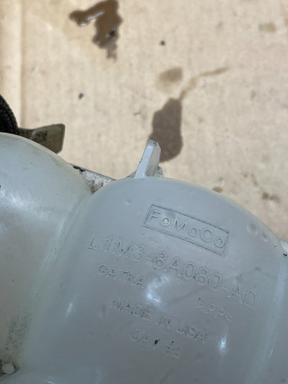 2020-2023 Ford Explorer Radiator Coolant Recovery Bootle Tank  W7082  DG6