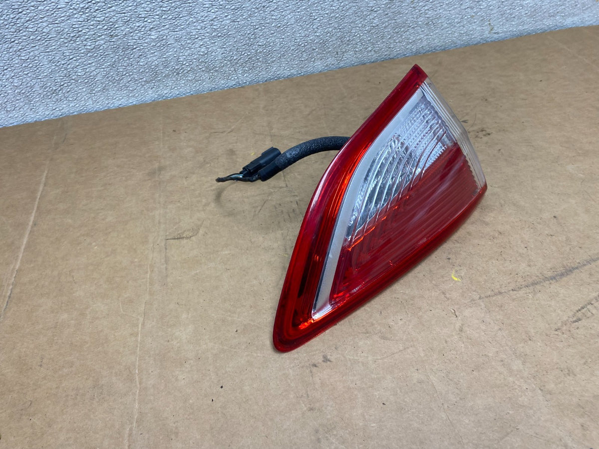 2013 to 2016 Ford Escape Left Driver LH Side Inner Tail Light X3744 DW2