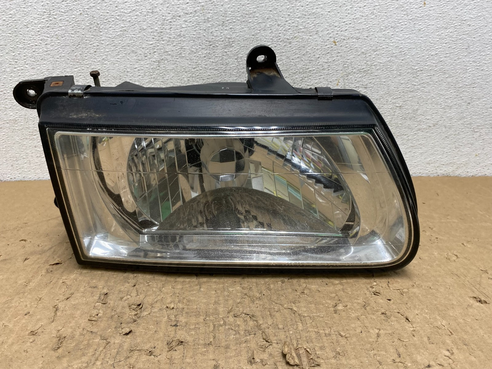2000 2001 2002 Isuzu Rodeo Right Passenger Side Halogen Headlight ag1437 DG0