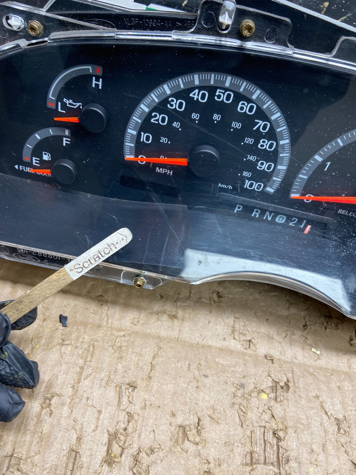 2000 2001 2002 Ford Expedition Speedometer Instrument Gauge Cluster Oem V7950 DG3
