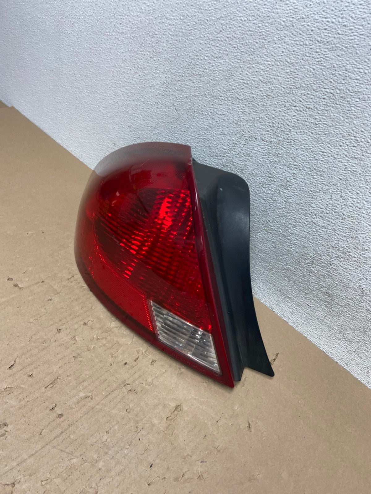 2000 2001 2002 2003 Ford Taurus Left Driver Side Lh Tail Light AG6768 LK1