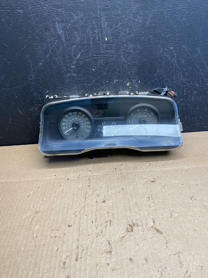 2009 to 2011 Mercury Grand Marquis Speedometer Cluster Gauge ad2141 DG0
