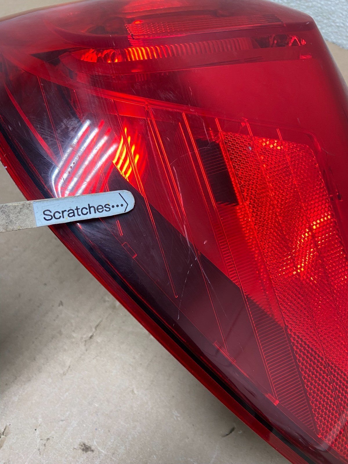 2015 - 2019 Subaru Outback Right Passenger Side Tail Light Oem AB5010 DW3