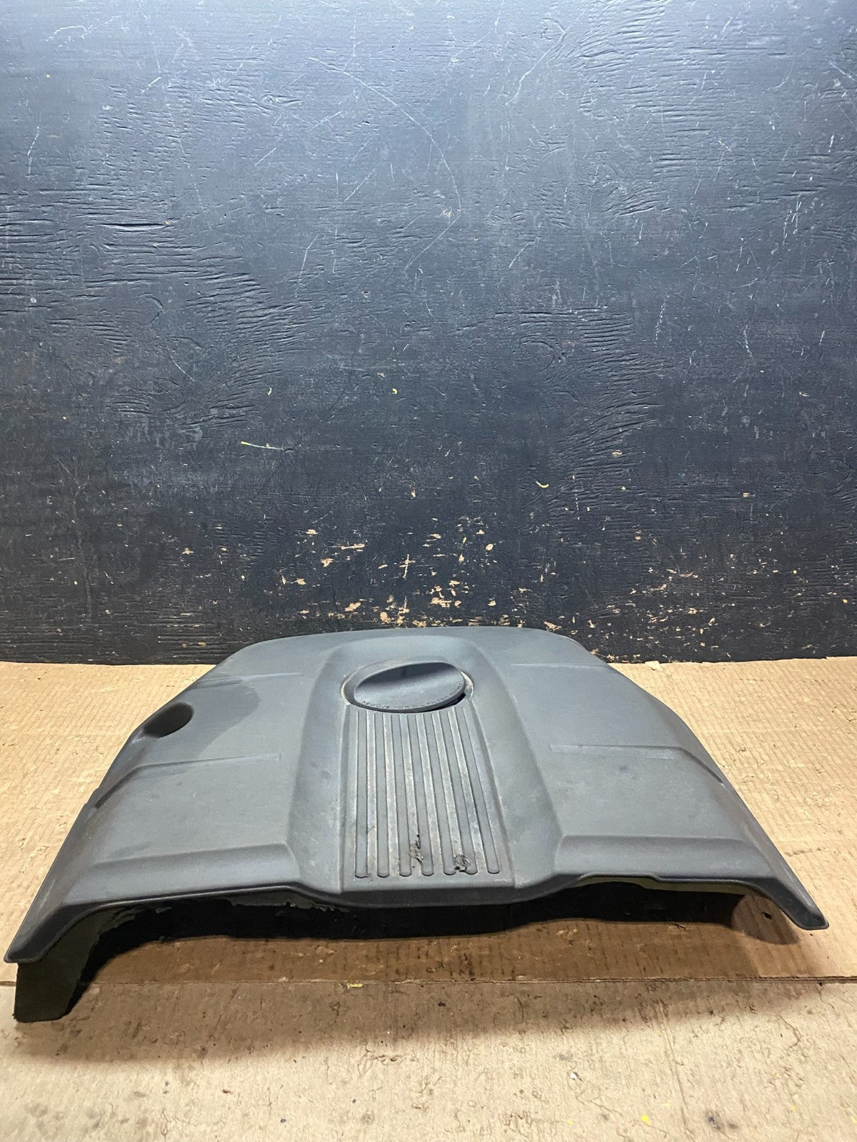 2012 to 2014 Jeep grand Cherokee 3.6L Engine Cover OEM y6667 DG4