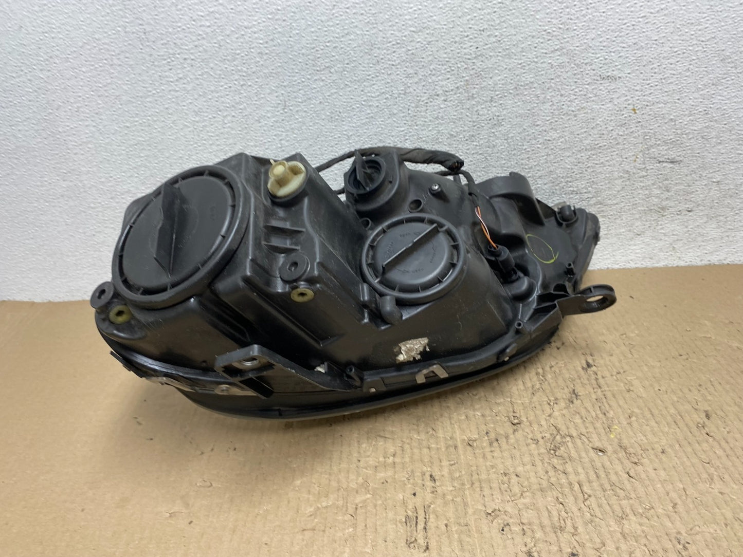 Halogen 2006-2009 Mercedes-Benz ML Class Right Passenger Headlight AF7009 DW5