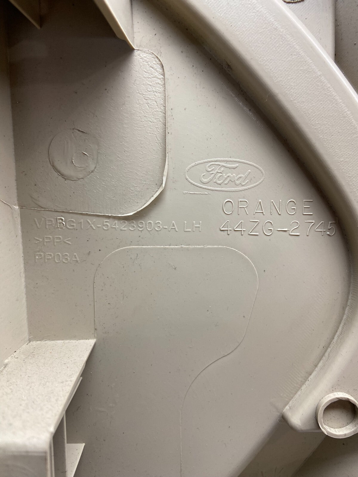 2013 to 2019 Ford Taurus Front Left Driver LH Side Door Trim Panel OEM C2216 DG19