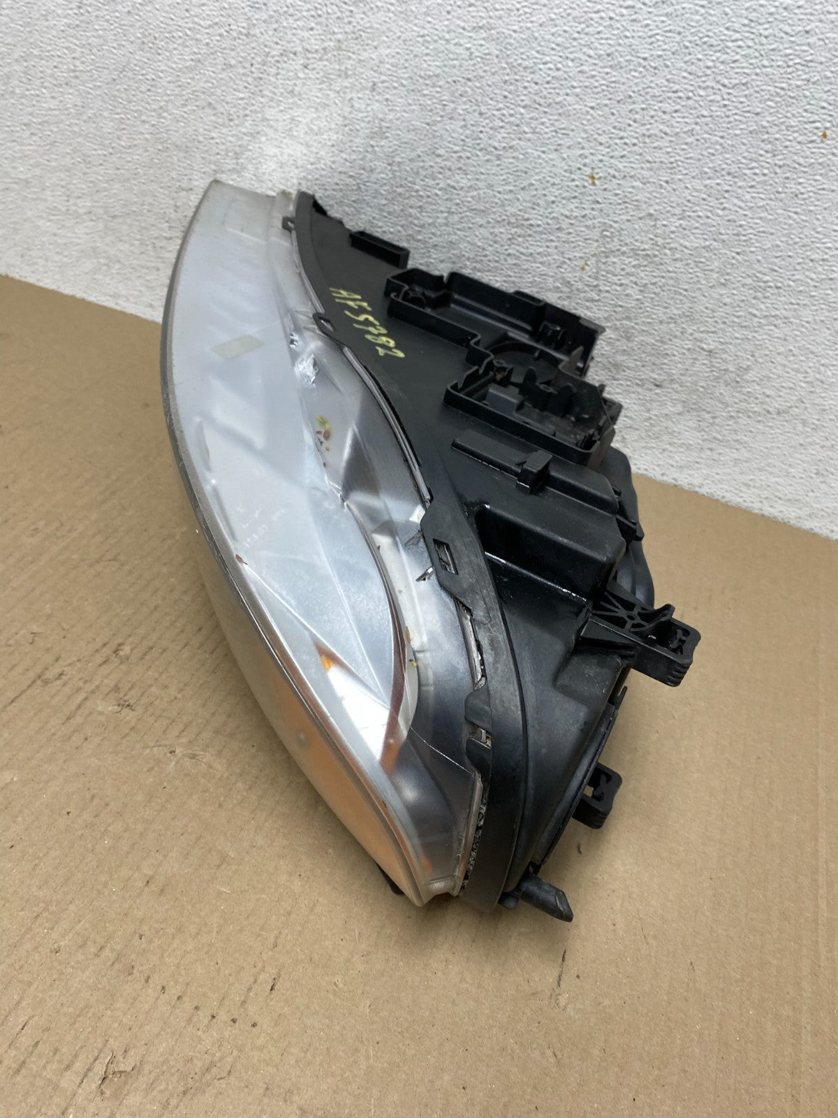 2008 to 2013 Volvo XC70 V70 S80 Right Passenger Side Halogen Headlight AF5782 DW7
