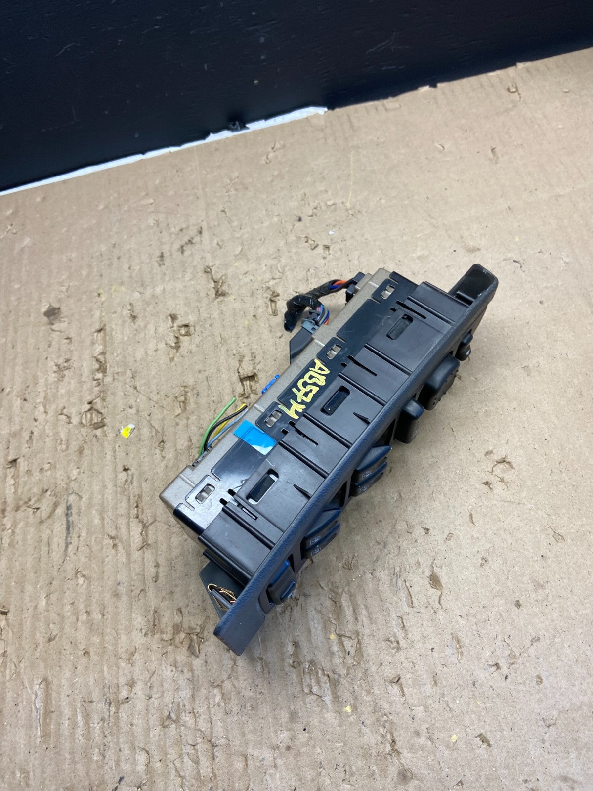 2003-2006 Chevrolet Silverado Driver Side Master Window Switch AB5714 DG2