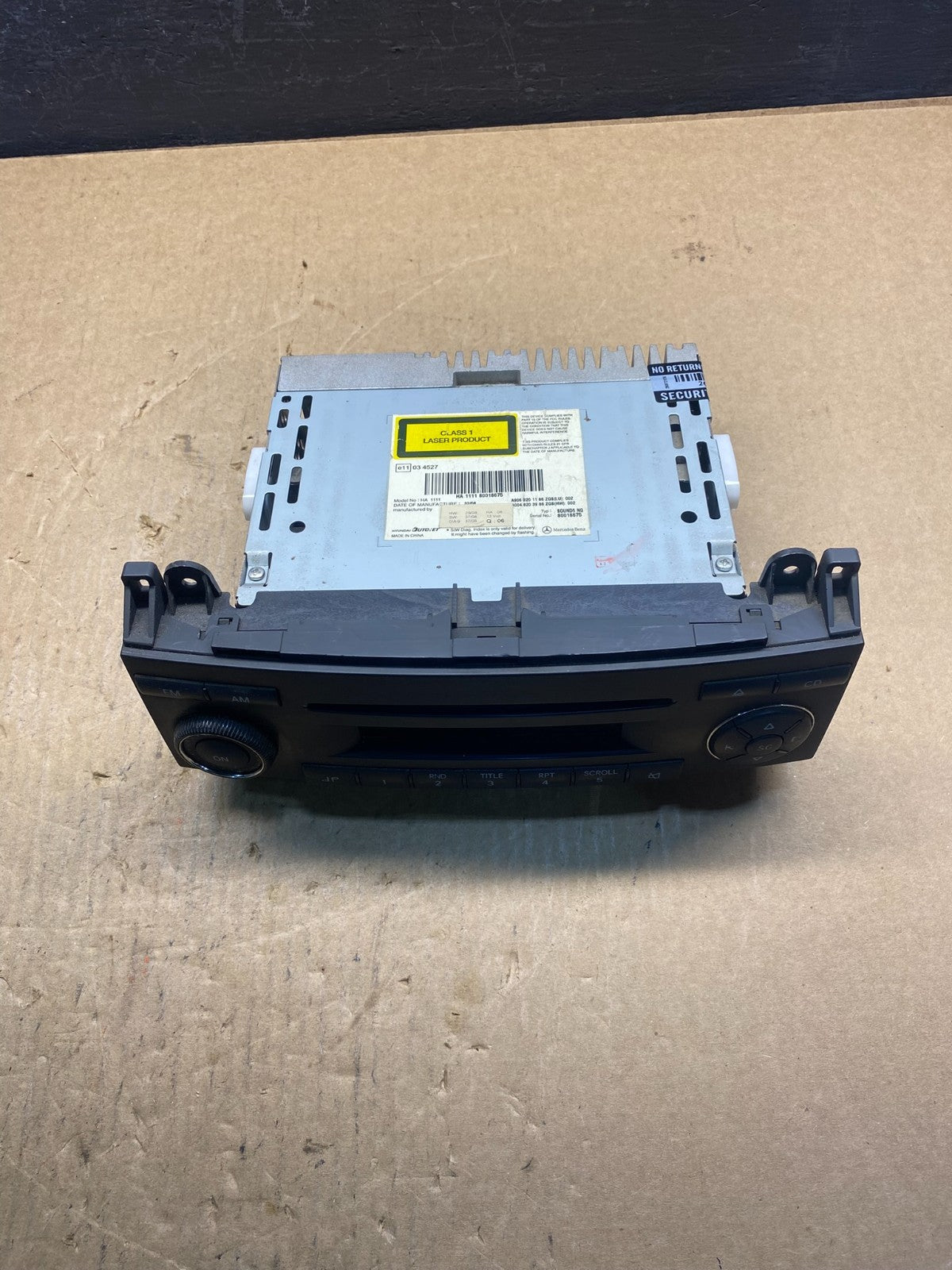 2007 2008 2009 Sprinter 2500 3500 AM FM Radio Single CD Disc Player AD1718 DG3