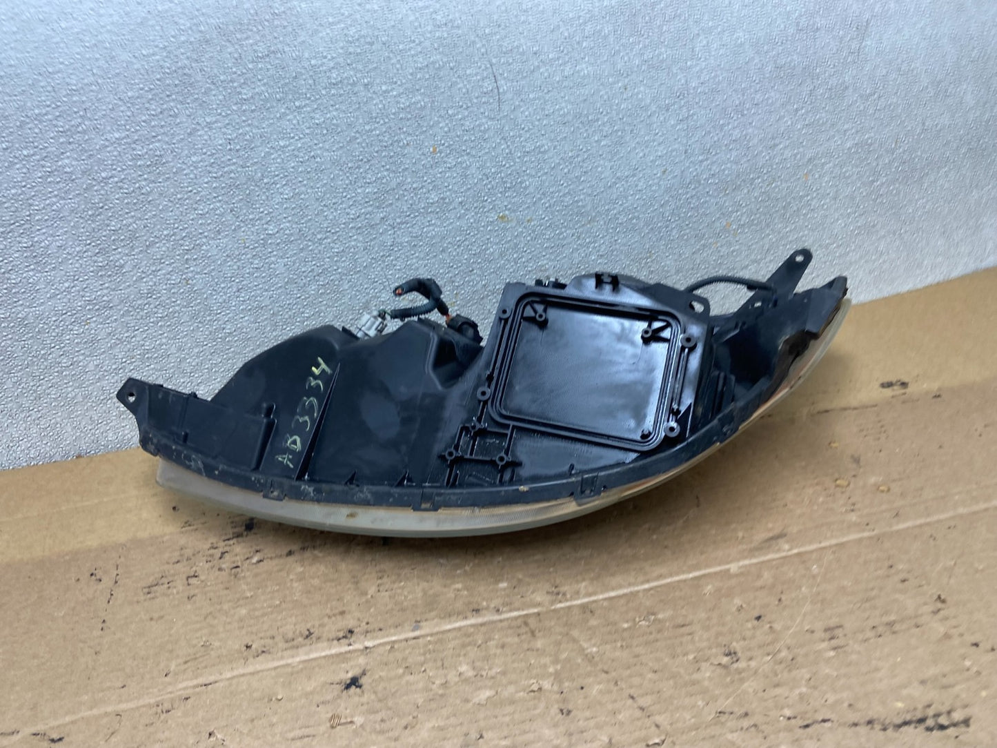 2006 to 2010 Toyota Sienna Right Passenger Rh Side Headlight Halogen AB3334 DW7