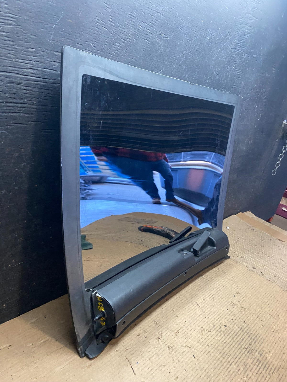 1984 to 1992 Pontiac Firebird Right Passenger Side Sunroof Top Glass V718410