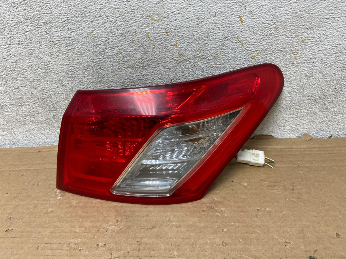2007 - 2009 Lexus ES350 Right Passenger Side Tail Light AH8516 LK0