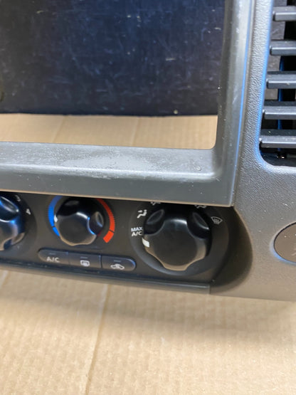 2005-2008 Nissan Pathfinder Radio A/C Heat Temperature Climate Control AC9259 DG3