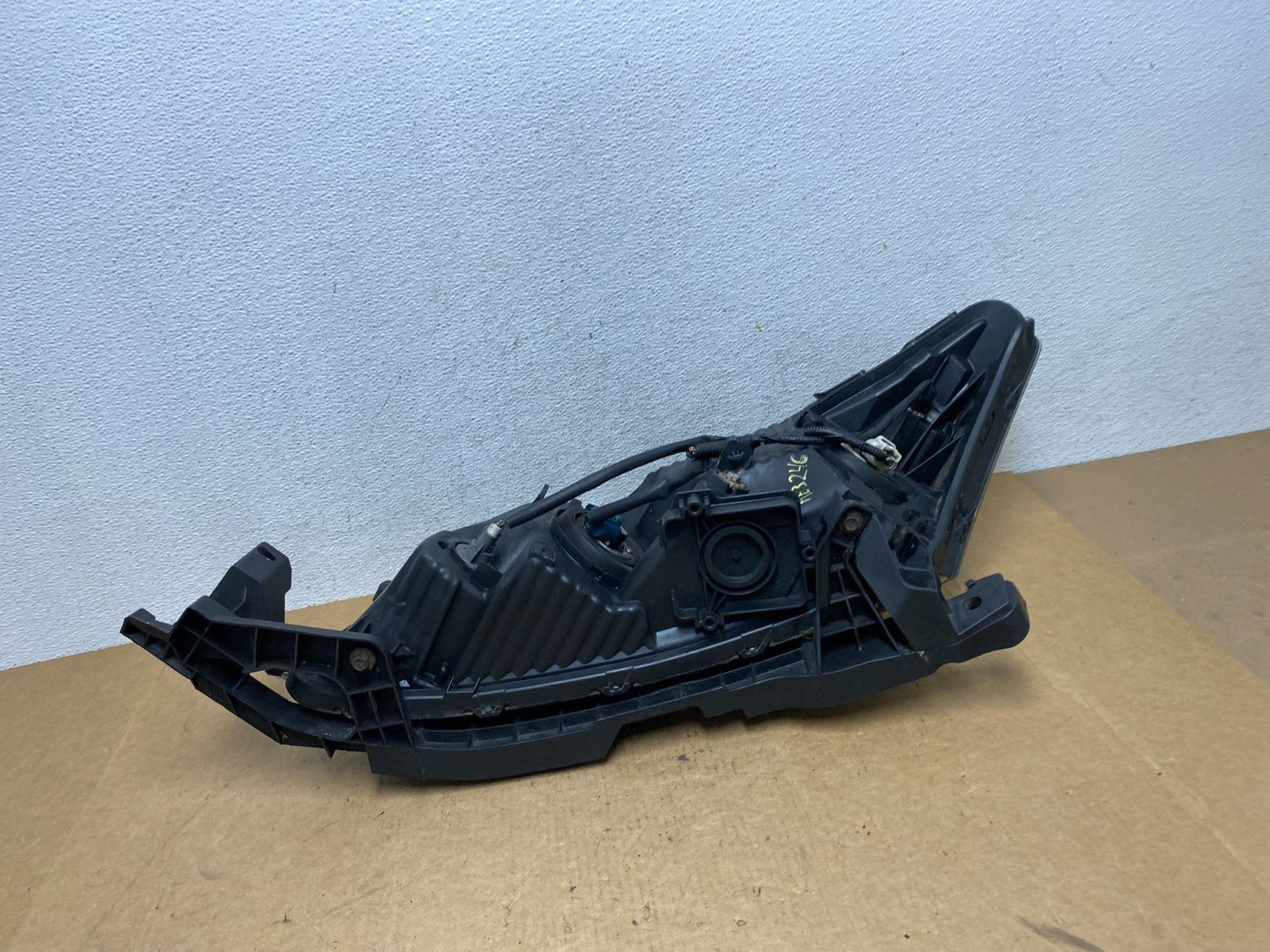 2008 to 2012 Honda Accord Sedan Right Passenger RH Headlight AE3246 DW8