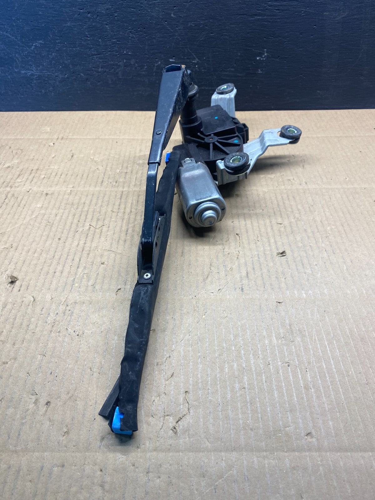 2009-2017 Chevrolet Traverse Rear Glass Windshield Wiper Motor AD1519 DG2