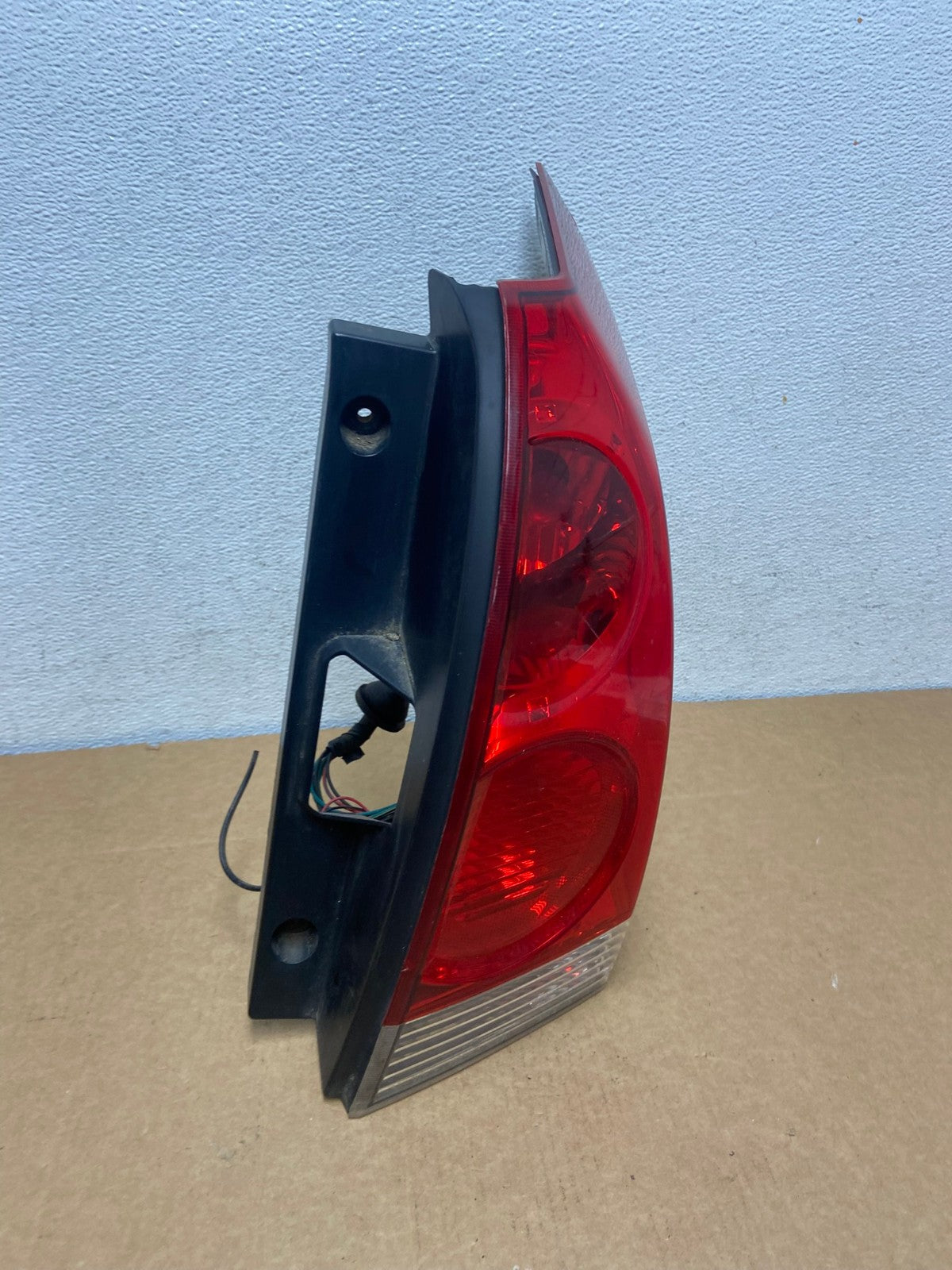2004-2009 Nissan Quest Right Passenger Side Rh Tail Light AD5342 LK2