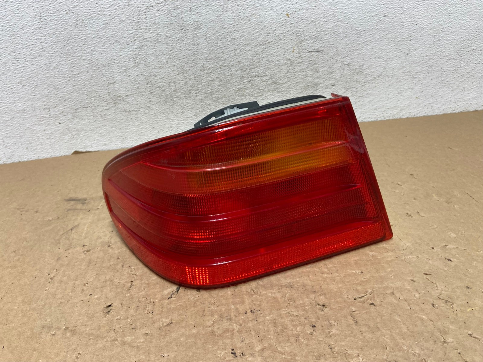 1996 - 1999 Mercedes-Benz E W210 E320 Left Driver Side Tail Light AF8018 LK0