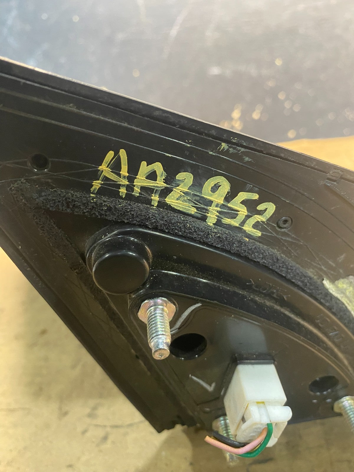 2011-2015 Hyundai Elantra Left Driver View Door Mirror OEM AA2952 MS11
