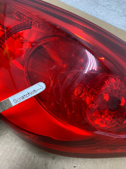 2011 2012 2013 Hyundai Elantra Sedan Right Passenger Tail Light AF9599 DW3