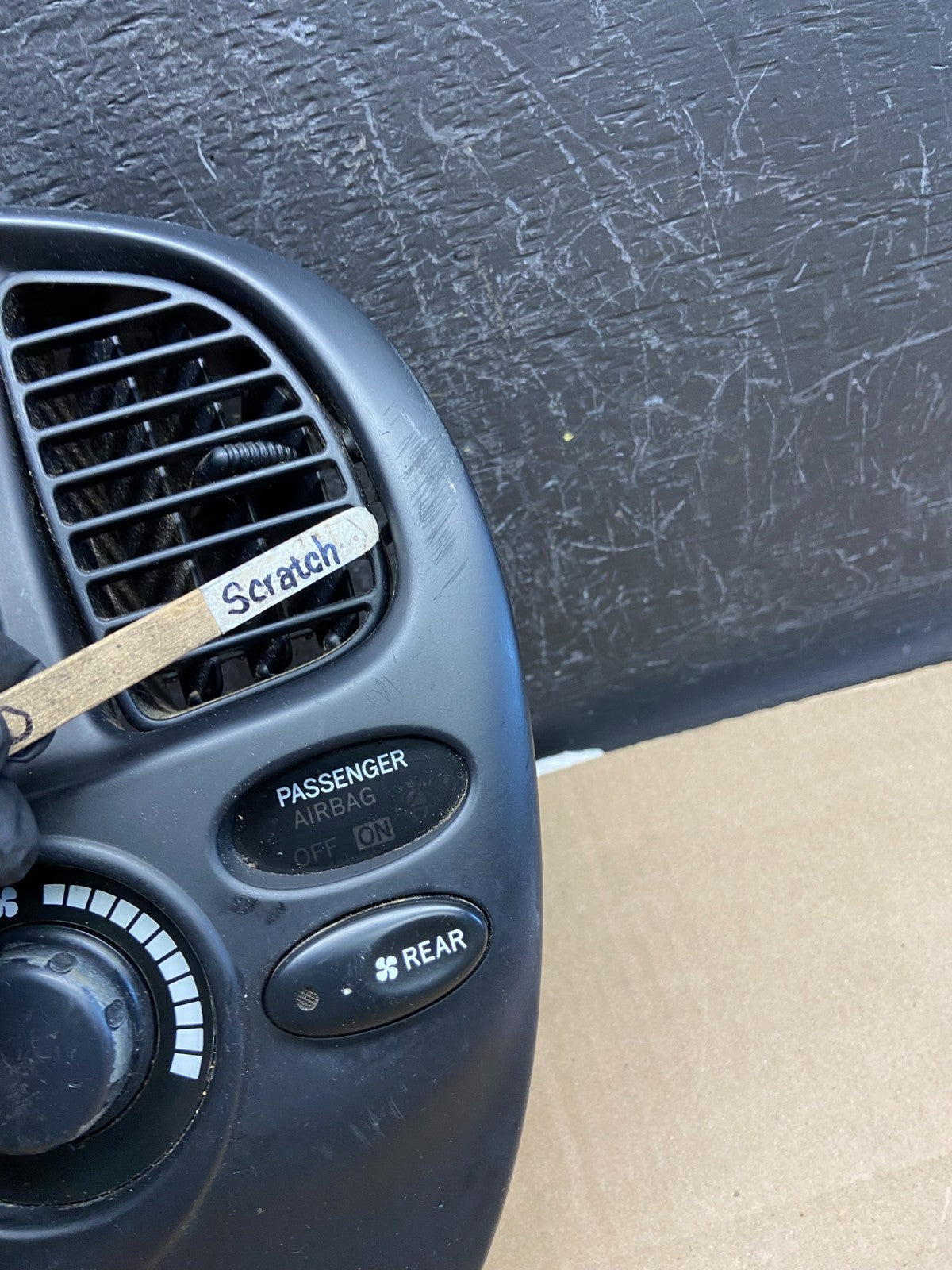 2005 to 2007 Toyota Sequoia AC Temp Heater Climate Control Bezel AD7115 DG1