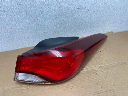 2014 2015 2016 Hyundai Elantra Sedan Right Passenger RH Tail Light AD3861 LK0