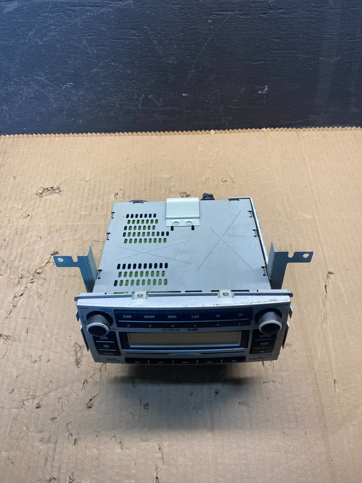 2007 to 2009 Hyundai Santa Fe AM/FM Radio CD Player AC7932 DG4