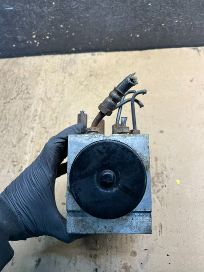 2011 - 2014 Ford E250 E350 Van  ABS Anti Lock Brake Pump Module Oem w6833 DG5