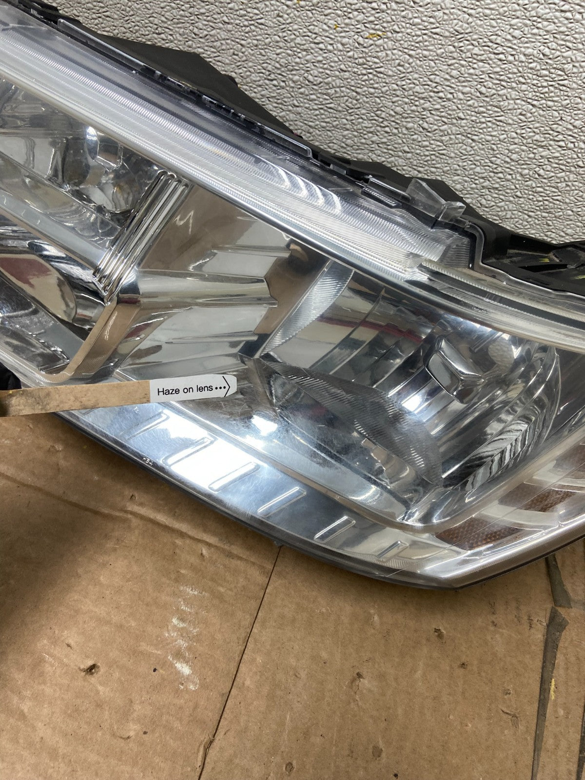 2009 to 2017 Dodge Journey Headlights Left+Right Set Halogen Z3740 PS6