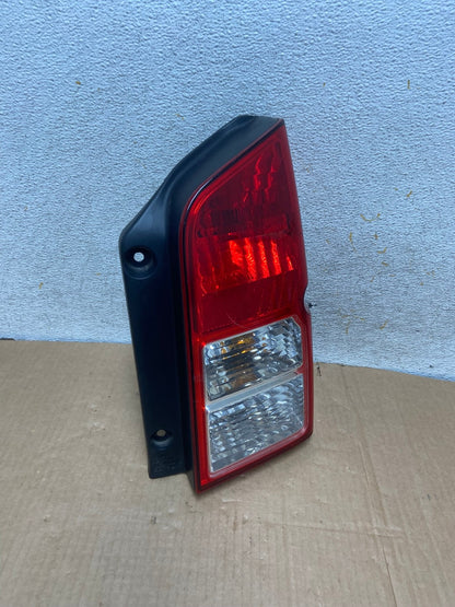 2005 to 2012 Nissan Pathfinder Right Passenger RH Side Tail Light AI6908 LK2