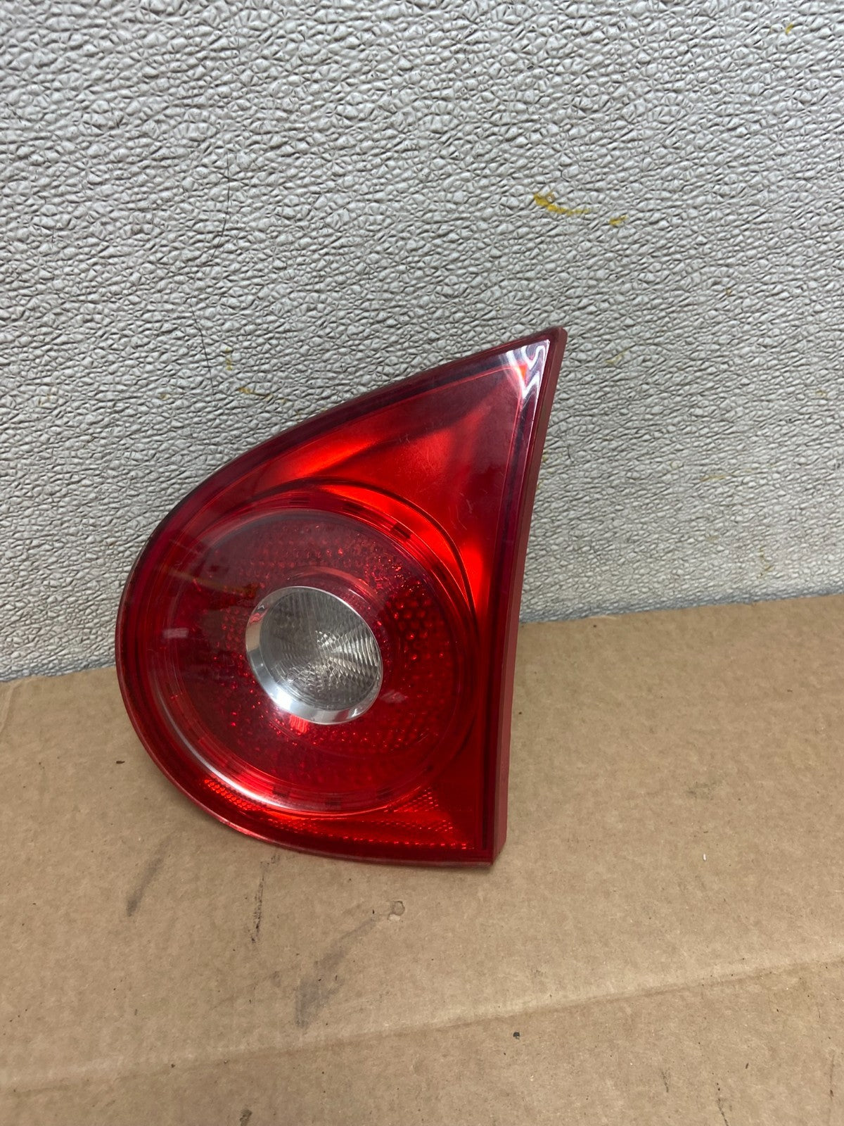 2006-2009 Volkswagen Golf Right Passenger Rh Tail Light Inner Trunk Y8399 DW0