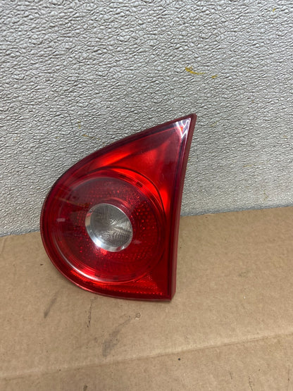 2006-2009 Volkswagen Golf Right Passenger Rh Tail Light Inner Trunk Y8399 DW0